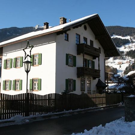 Zillertal Apartments 齐勒河谷采尔 客房 照片