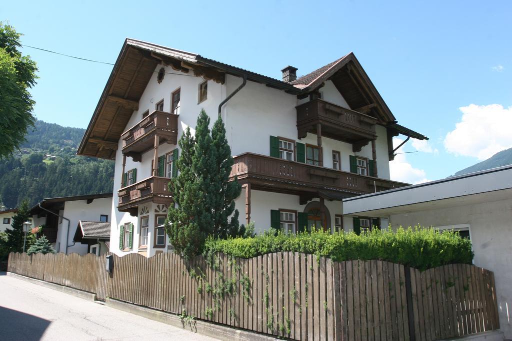 Zillertal Apartments 齐勒河谷采尔 客房 照片