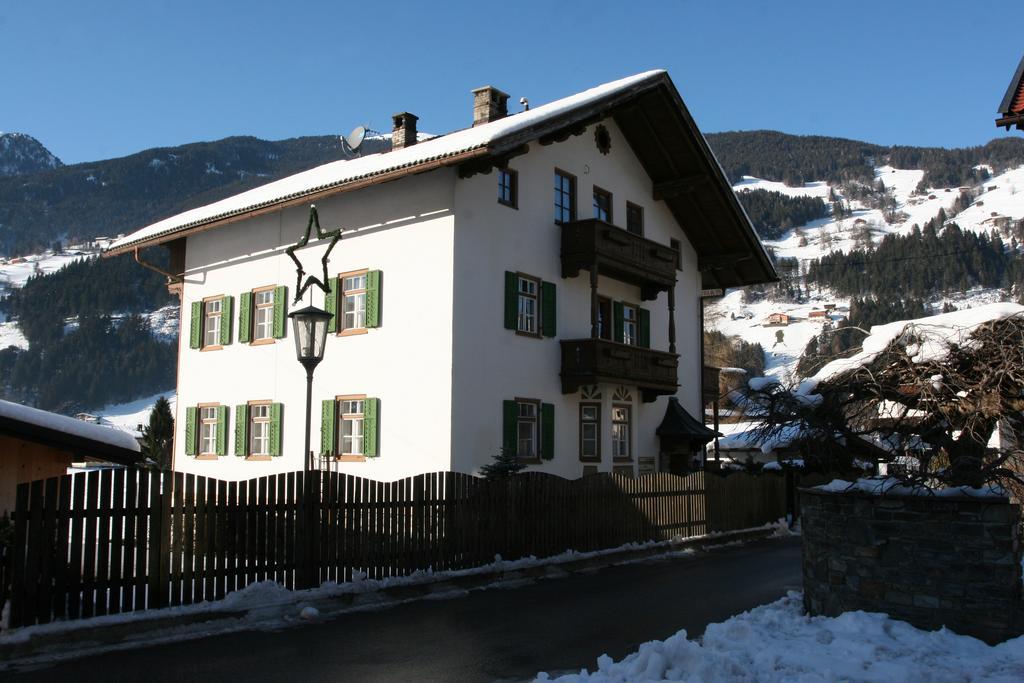 Zillertal Apartments 齐勒河谷采尔 客房 照片